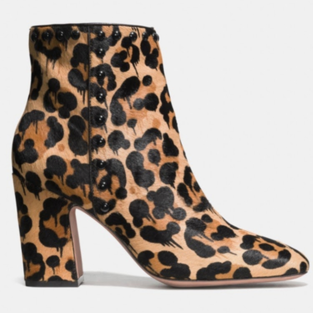 Coach boots